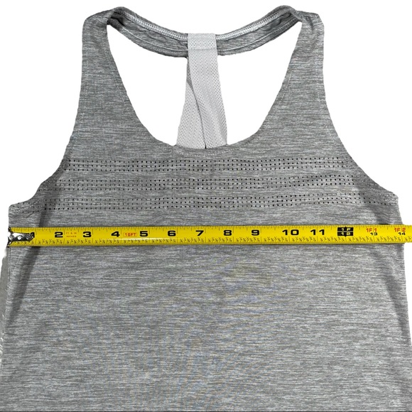 Adidas size Xs light grey silky stretchy scoop neck  curved hem tank top - Picture 7 of 10
